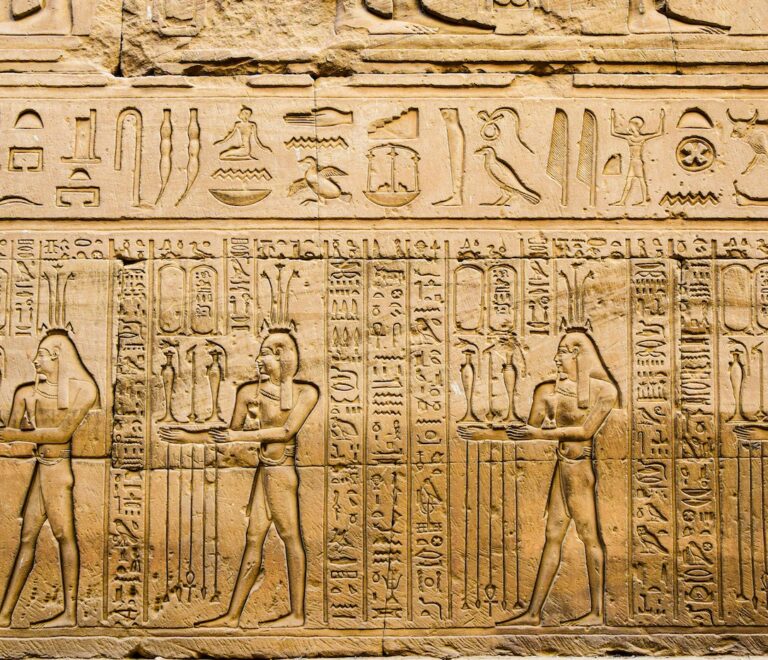 hieroglyphics-in-writing